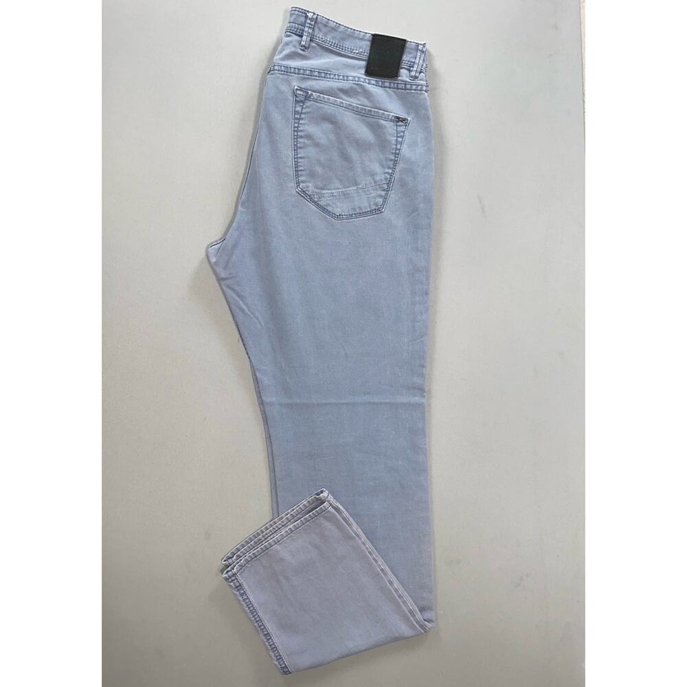 Brax Chuck Modern Fit Ultra Lighweight Stretch Jeans. Steel Blue, Men's 34X32